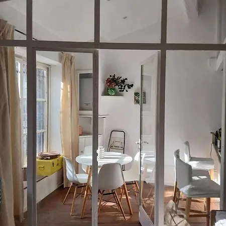 Spacieux A - 156 M² Avec 3 *