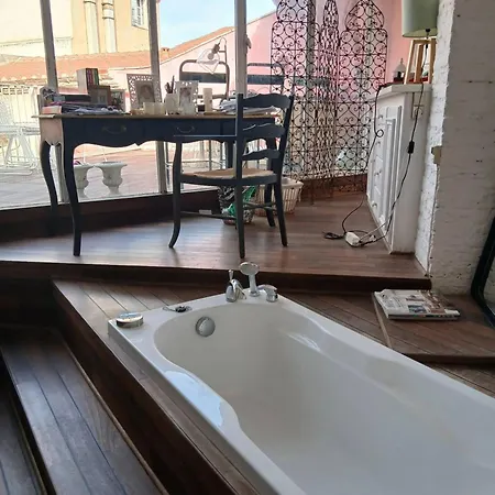 Spacieux A - 156 M² Avec 3 * ペルピニャン