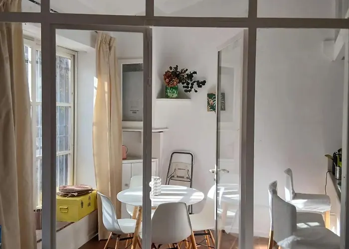 Spacieux A - 156 M² Avec 3 *