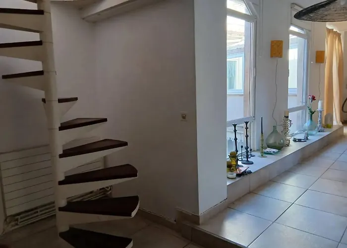 Spacieux A - 156 M² Avec 3 *